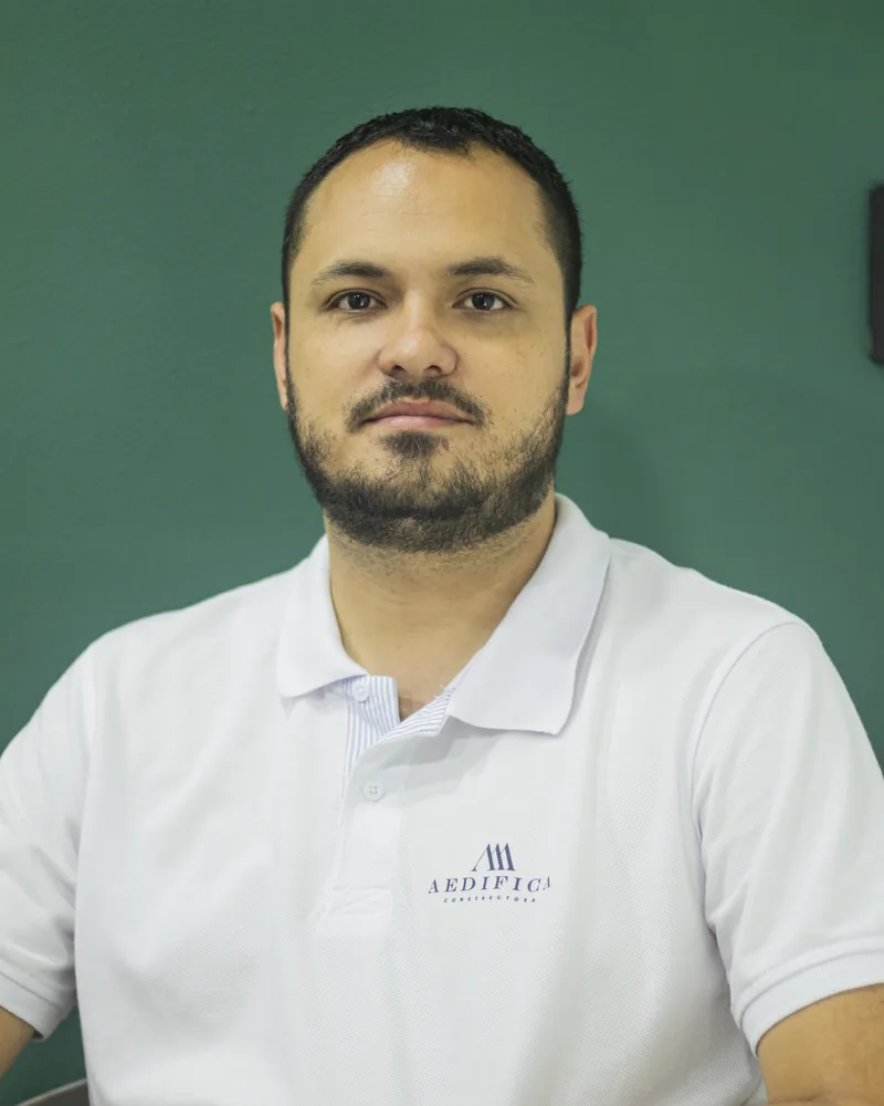 Juan David Posada, Arquitecto en AEDIFICA Constructora